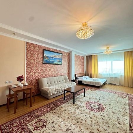 Hotel Sky House Astana Esterno foto