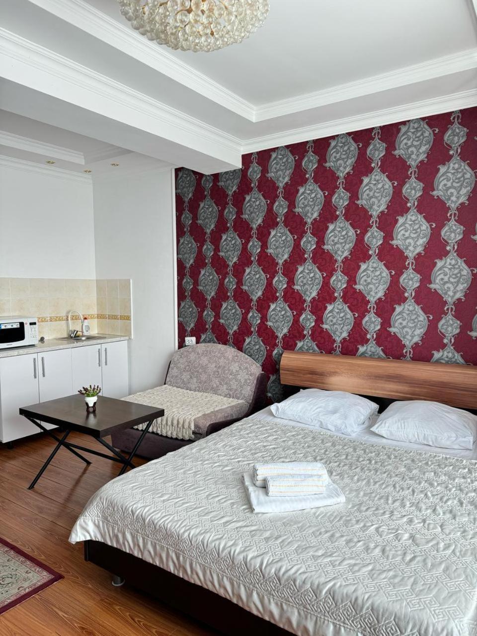 Hotel Sky House Astana Esterno foto