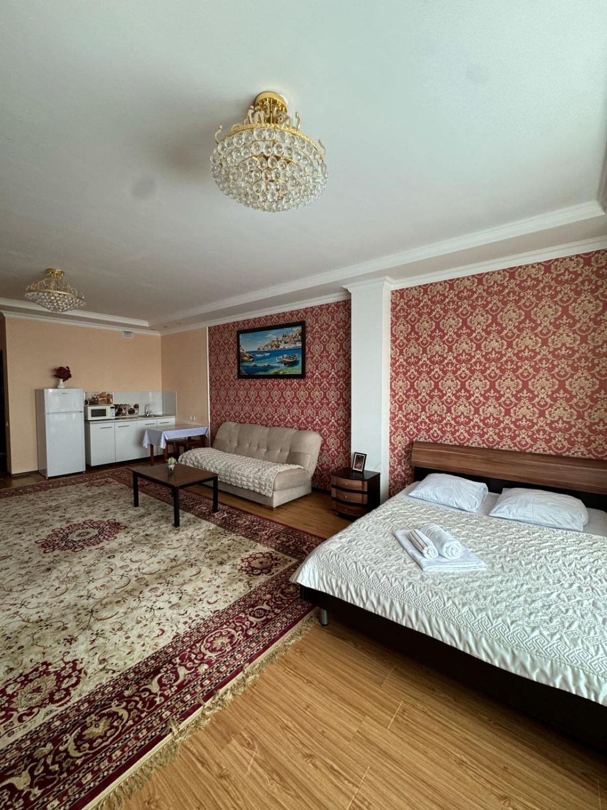 Hotel Sky House Astana Esterno foto
